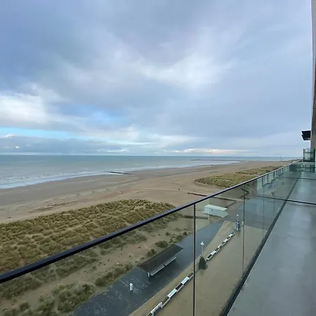 Near Sandy Beach, Cleaning Included