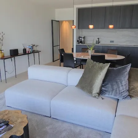 In For 6 Persons, Cleaning Included